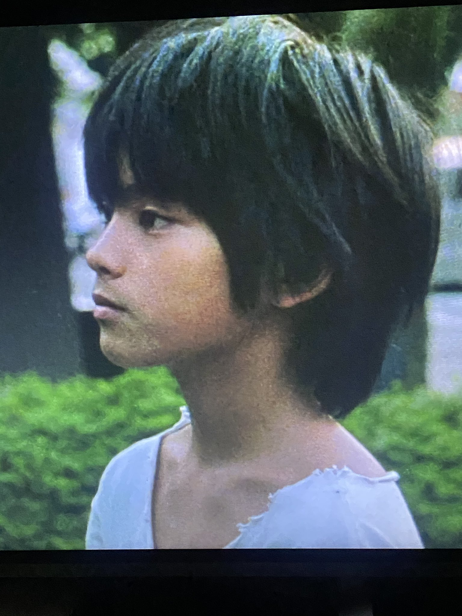 かー 昔の柳楽優弥可愛い 映画の内容はクソ重たかったけど てか柳楽優弥と同い年かよ俺笑