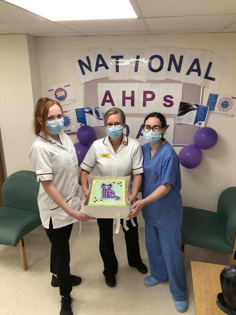 FHFTRadiology's tweet photo. In true FPH Radiology fashion they are celebrating #fhftahp day today with a big cake! 
🎉Happy AHP day to all our Allied Health Professional colleagues! 🎉
@FrimleyHealth @SCoRMembers https://t.co/5hle7oW2qe