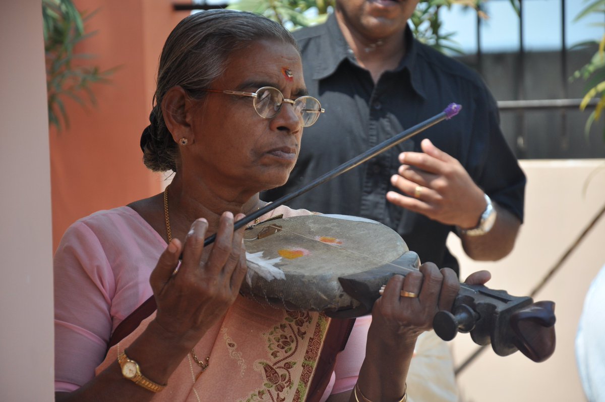 Pulluvan Pattuname originated from name of bird called bird of Omen, whose cry considered ominous. pulluvar community worship snake & perform ritual singing called pulluvan pattuMusical instrument is 1string violin-pulluvan veena? & with earthen pot is pulluvan kutamwiki