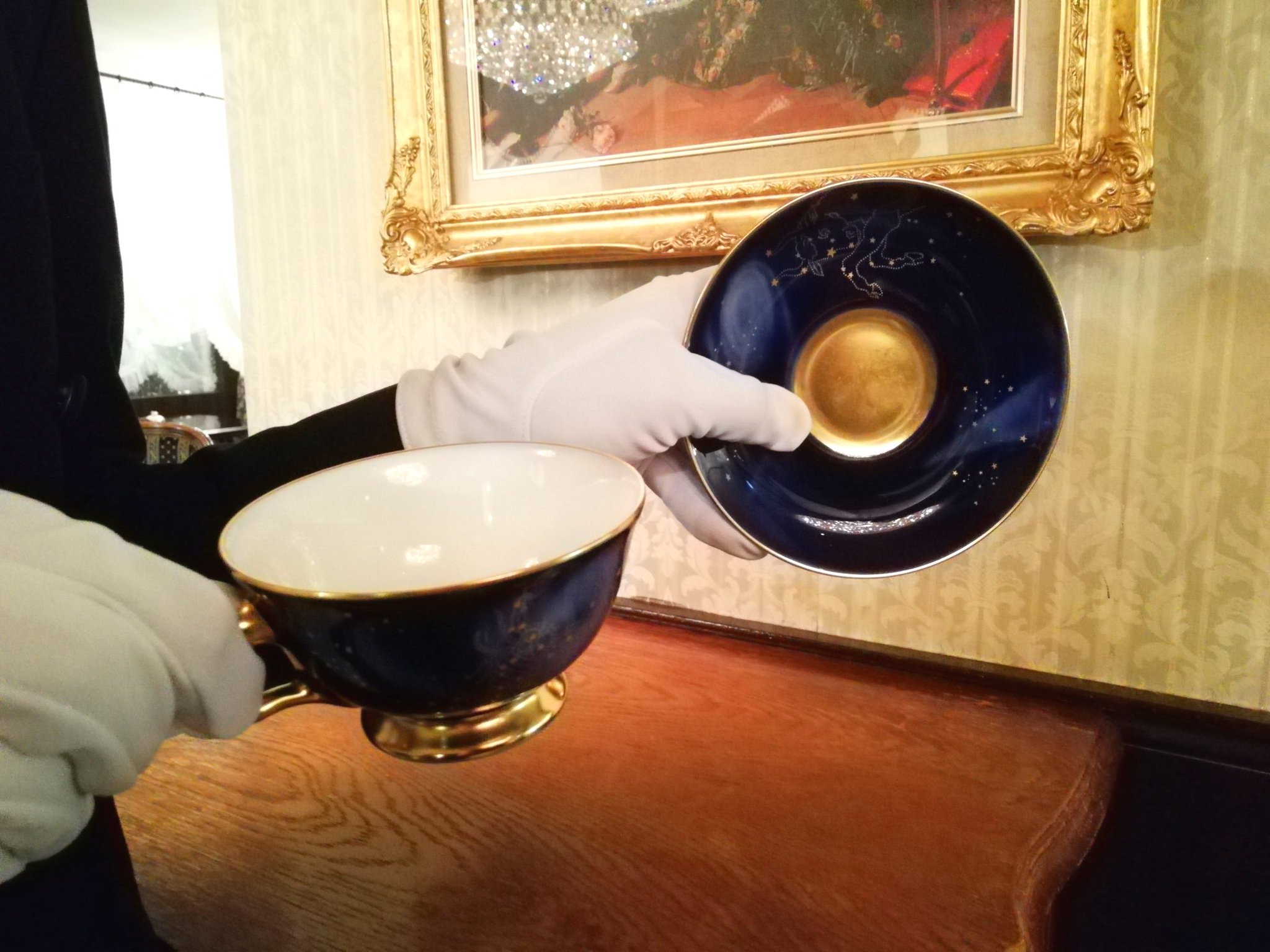 大倉陶園 執事喫茶スワロウテイル ティーカップ 「ブルーバタフライ」