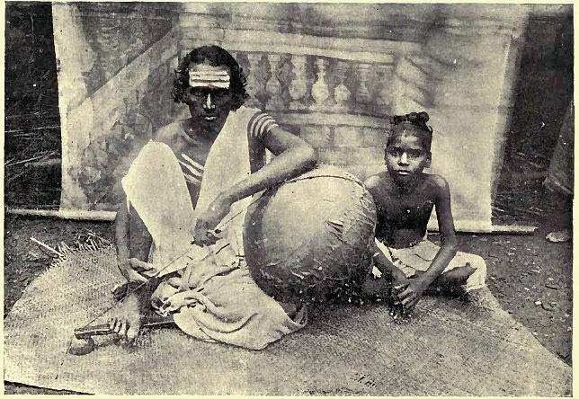 here they are clearly visiblepulluvan veena and Pulluvan kutam(may from ghatam?)our arts/music/dance had been ritualistic devotional all through centuries, traditions parampara has to be savedrevivedthis is from  #Kerala