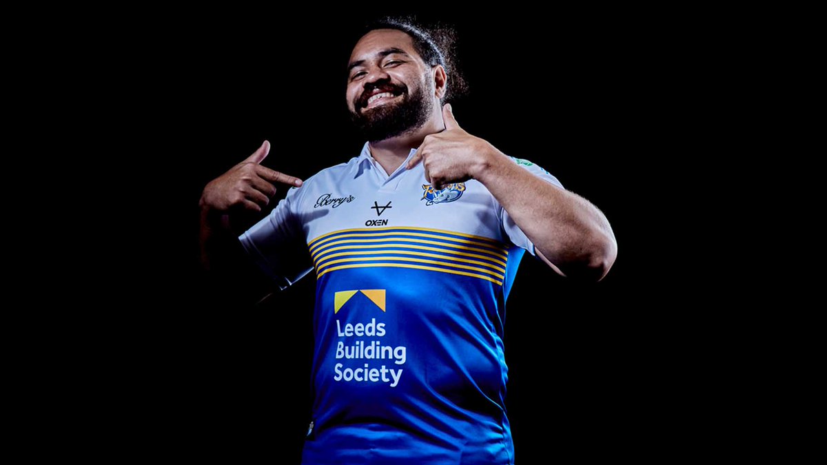 leedsrhinos's tweet photo. 𝕎𝕚𝕟𝕟𝕚𝕟𝕘 𝕎𝕖𝕕𝕟𝕖𝕕𝕒𝕪 🎉
The Rhinos will be wearing our 2021 home shirt on Saturday in the @TheChallengeCup and we are giving fans the chance to win the shirt signed by the squad!

RT this post with a good luck message to the team for a chance to win! 
#WinningWednesday https://t.co/wYOdMlMp05