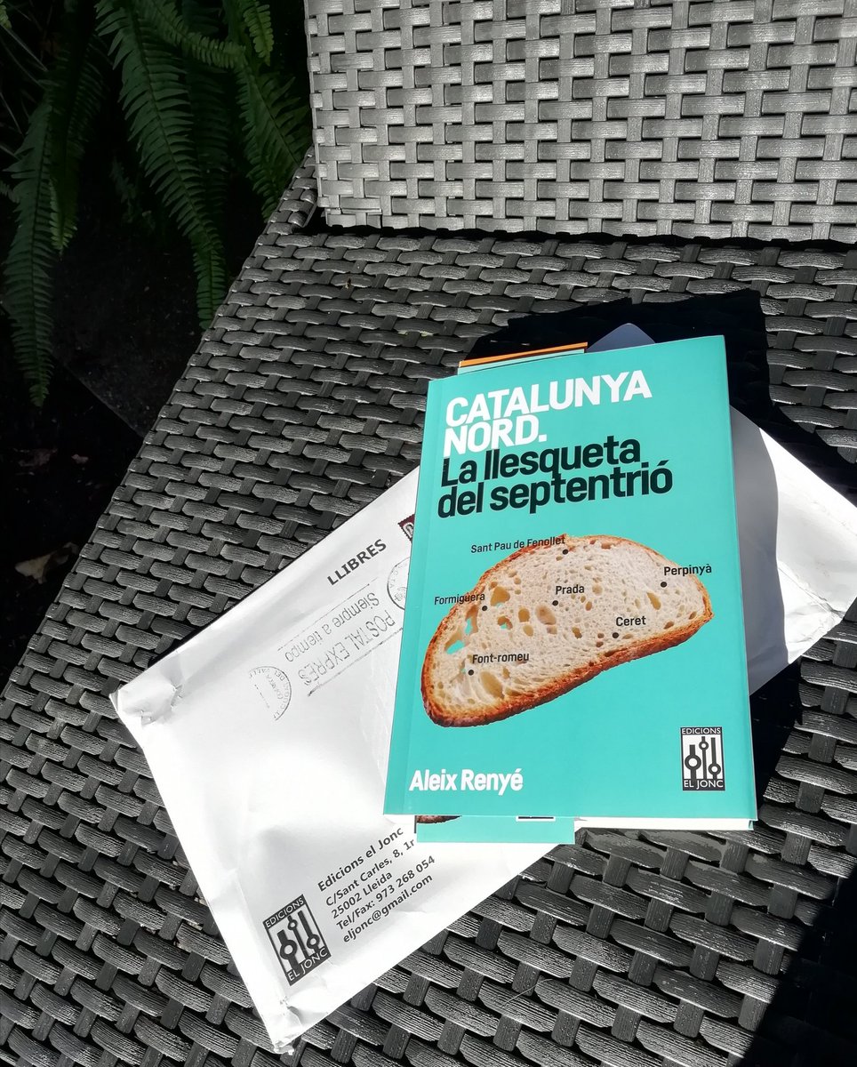 AngelaR35575908's tweet photo. @aleixrenye Ha costat, però ja ho tinc! 📖☕🍪.  ara m'hi poso! 🤗 https://t.co/K3bqg8STjt