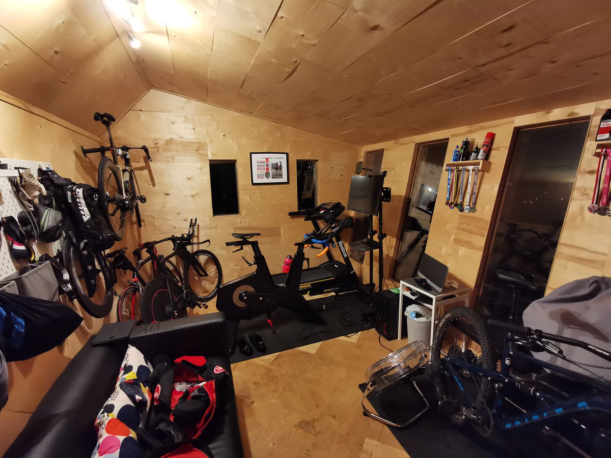 GoZwift's tweet image. Awesome #SetupSaturday inspo incoming! 🚴‍♀️🚴‍♂️ Check out some of our fave submissions! 🤩