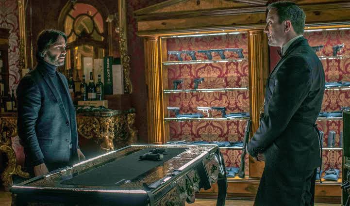 麦 銃をバンバン撃つ映画が好きなんですけど 特にかっこいい武器庫が出てくる映画は最高にハイになっちゃうのわかります T Co Iaxumnrve6 Twitter