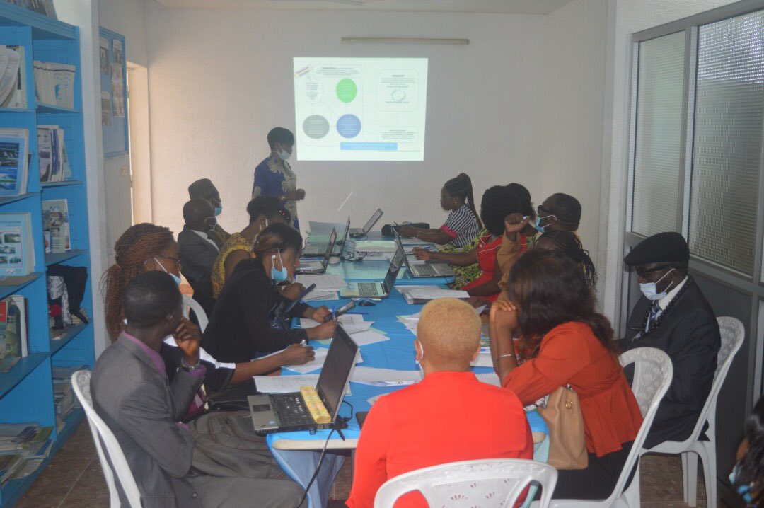 GWP_CAf's tweet photo. #Live
Atelier des parties prenantes au #Cameroun sur l'analyse des causes profondes et obstacles aux capacités à éclairer l'Approche transformative du genre(GTA) pour renforcer la sécurité en eau et la résilience climatique organisé par le GWP-CAf, #includovate pour le #WACDEP-G https://t.co/pdqfxrbAVo