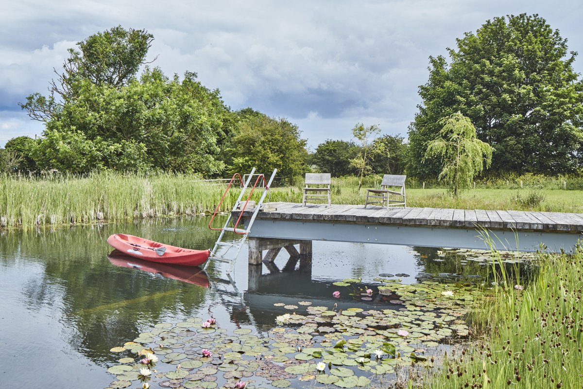 ECLocations's tweet image. Sharing the beautiful details of #SHF100 today, a simply stunning home on the Norfolk coast.

View the full location here: bit.ly/2STwMEJ
