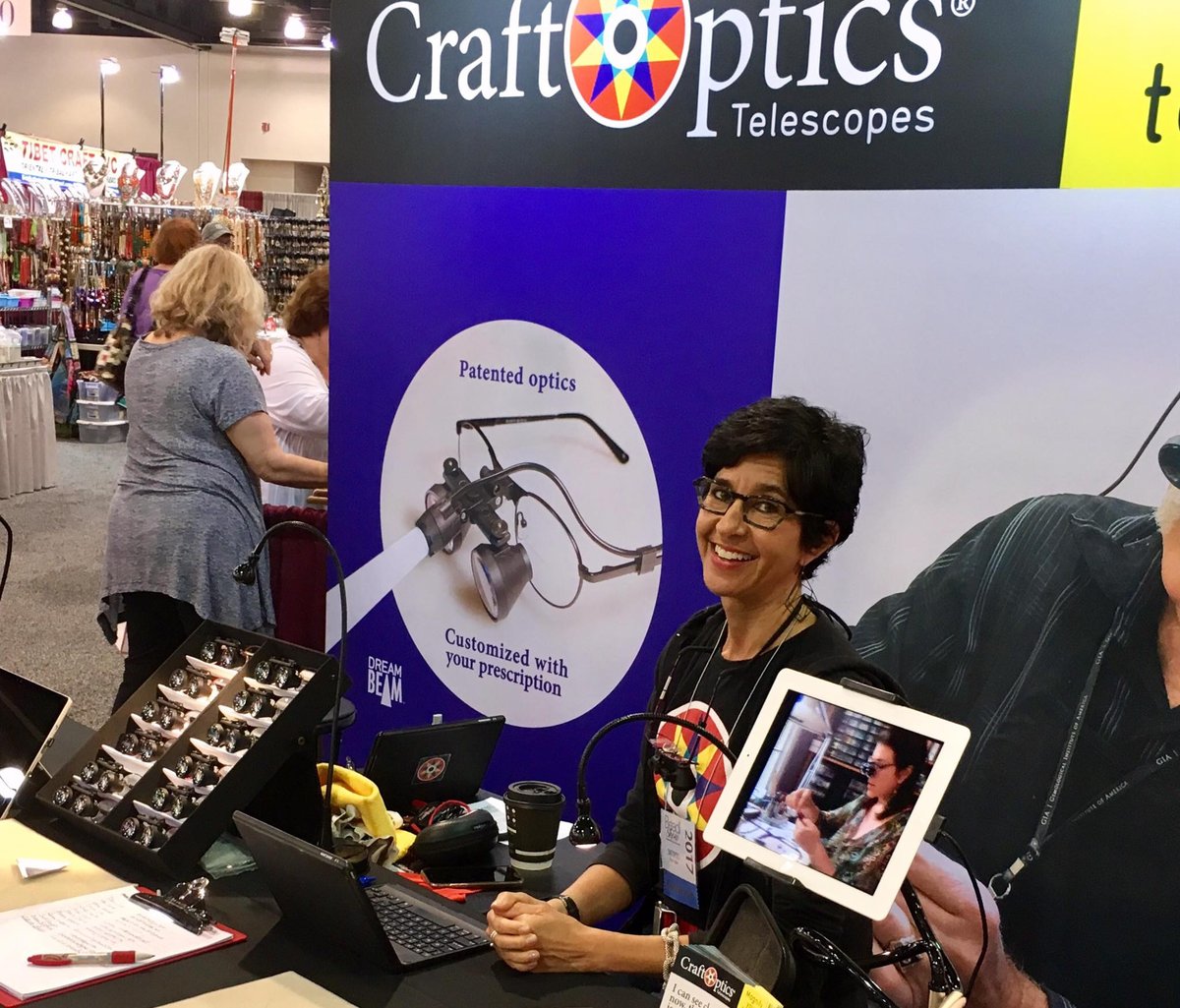 CraftOptics's tweet photo. Join us for the first day of the #PacificInternationalQuiltFestival October 14-17. Register for our show special! https://t.co/DHfdvAnI3R

#CraftOptics #crossstitch #embroidery #longarmquilting #machinequilting #modernquilting #needlework #quilting #quiltlove #sew #stitching https://t.co/UpclOdHzPS