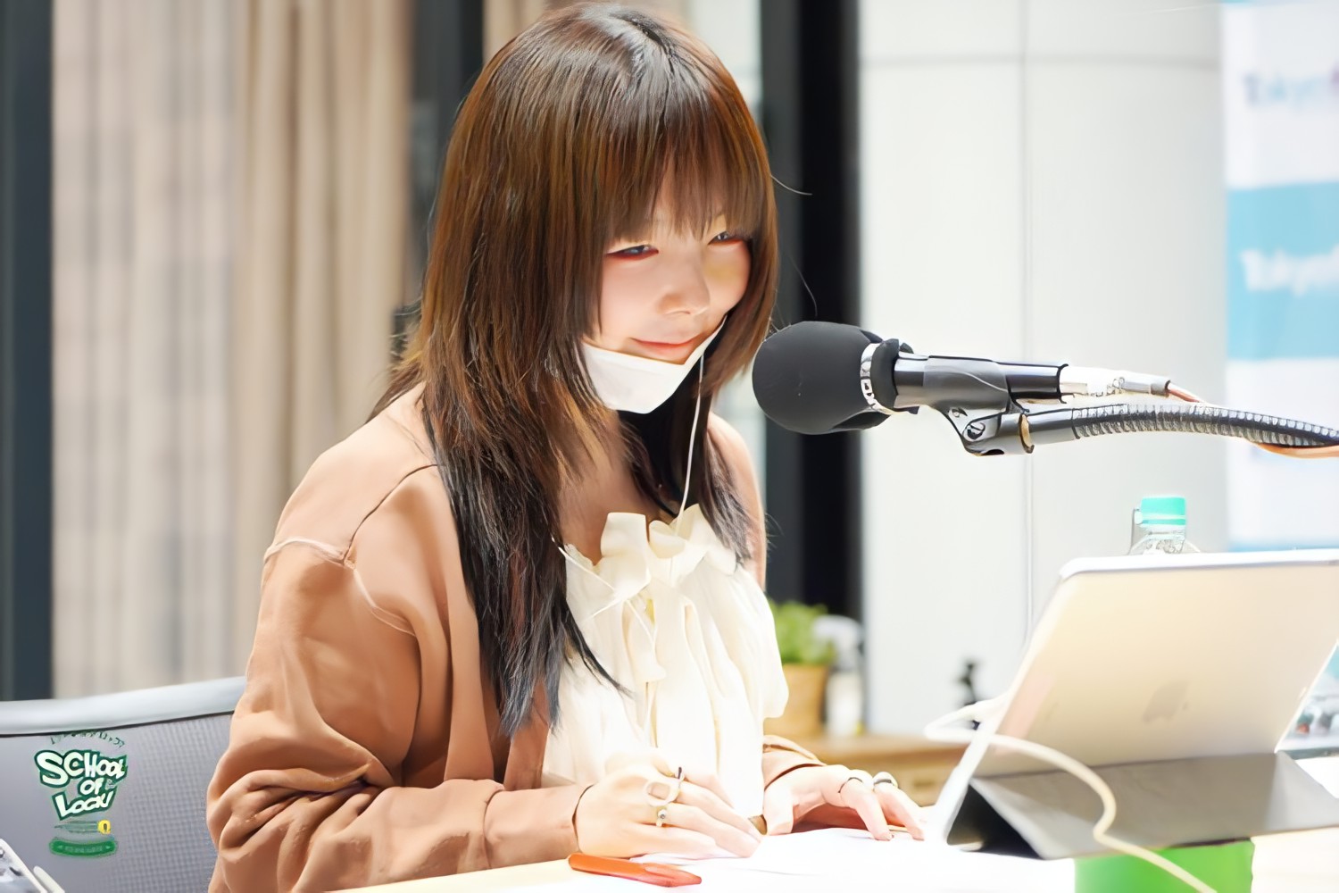 まいこ Llp22 Kagawa Aiko先生が尊すぎて高画質にしてみた ご査収くださいませ 人 Aiko Sol Schooloflock Aiko部 T Co Iojq3qcpxu Twitter
