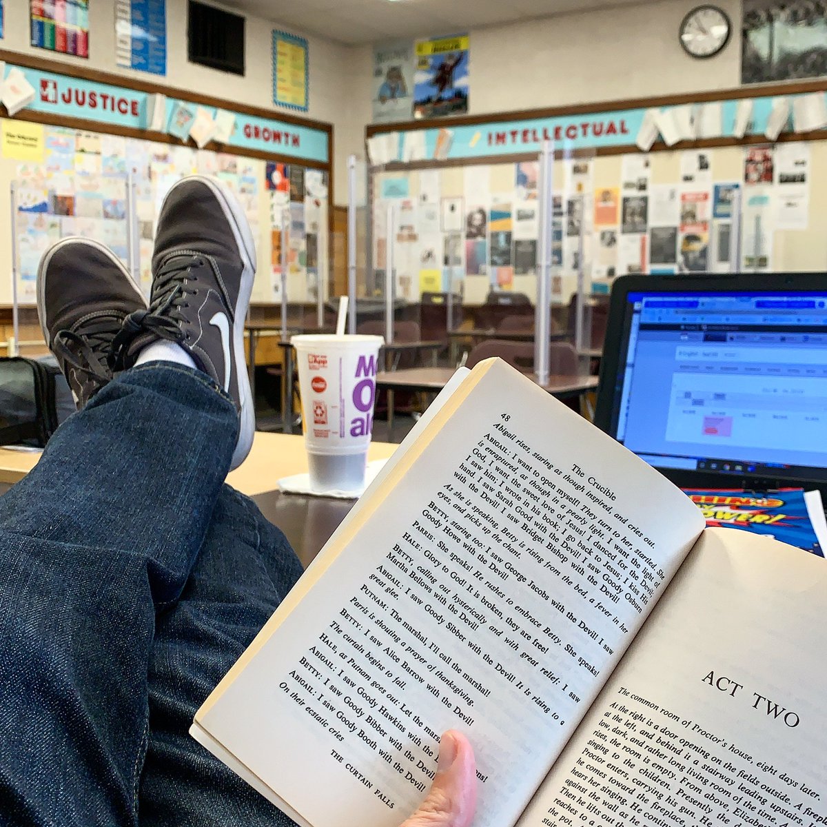 _AlexanderJohn's tweet photo. When your PSAT assignment is “after test hall proctor” 👌🏼👍🏼📖 #NationalTestingDay #PSAT #TheCrucible #TeacherLife https://t.co/uP588Wz0PQ