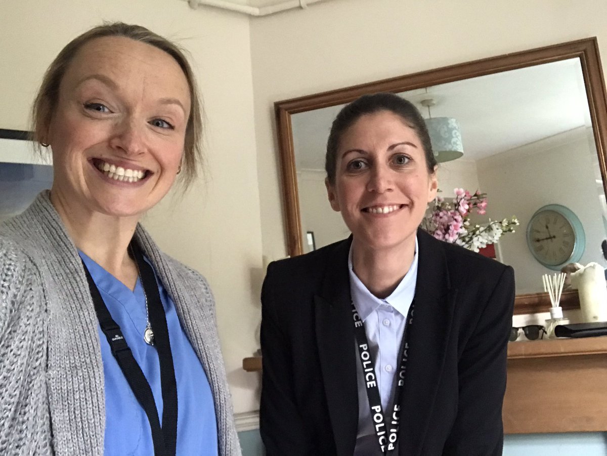 VVEllis's tweet image. Yesterday @OliviaBMurph and I shot a procedural style showreel scene, with the lovely team from @SceneForScreen 
Great to be on-set again. 
Felt 100% CV-19 safe. Well directed and supported! 
#ThankYou
#actorslife #filming