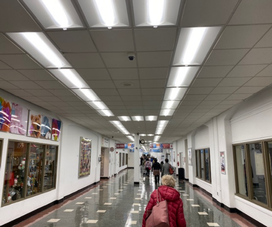 Bellevue Hospital is getting a little brighter, thanks to new #LED lighting & an air handling unit (AHU) refurbishment. The @NYCHealthSystem project to replace ~28K lights, ~2,500 occupancy sensors & the AHU refurbishment will cut #GHG emissions by 2,100+ tons p/yr. #RestartSmart