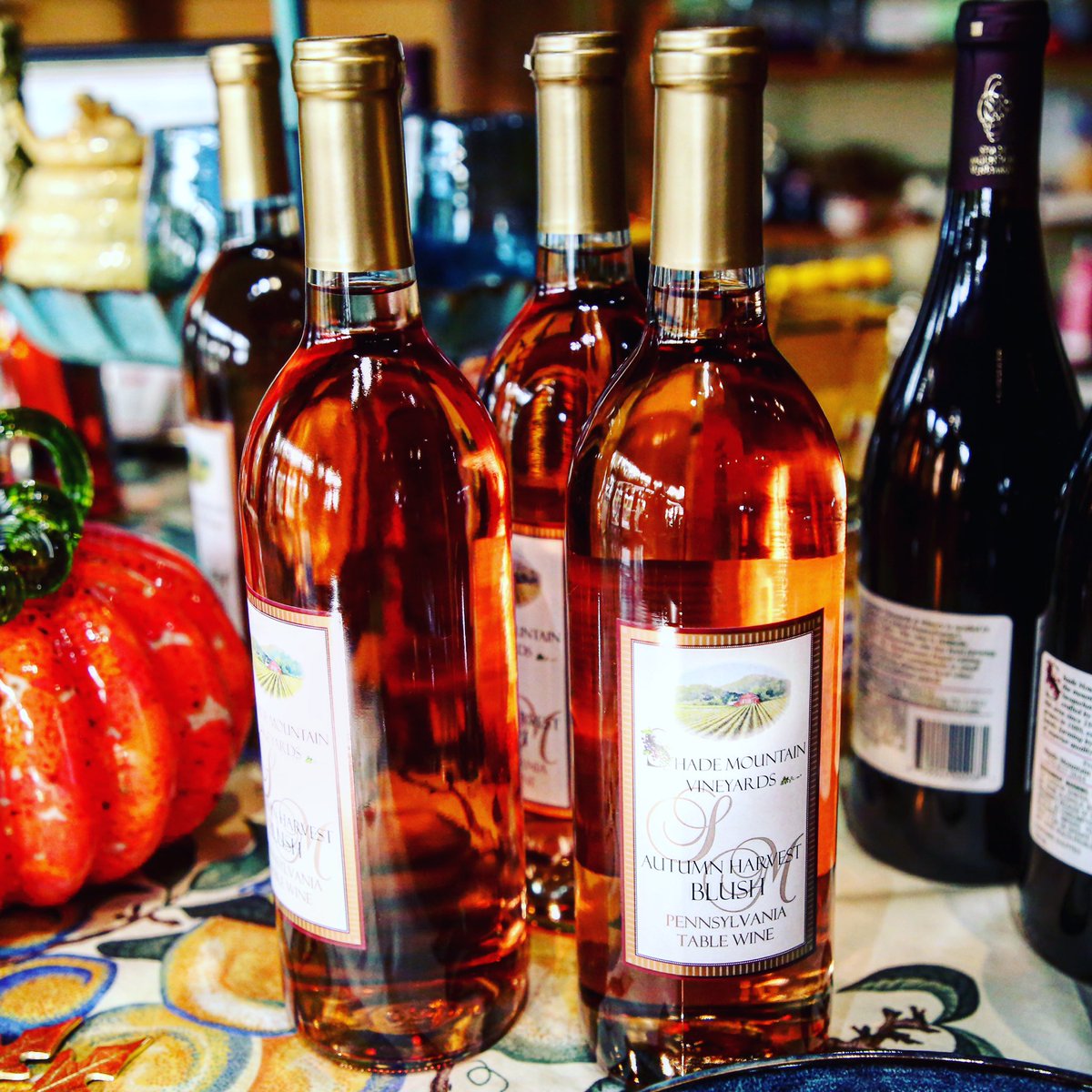 ShadeMtWinery's tweet photo. Autumn Harvest Blush. A great semi-dry wine for fall. #fall #pumpkin #semidry #blush #visitcentralpa #pawine https://t.co/WVzlJfKMmc
