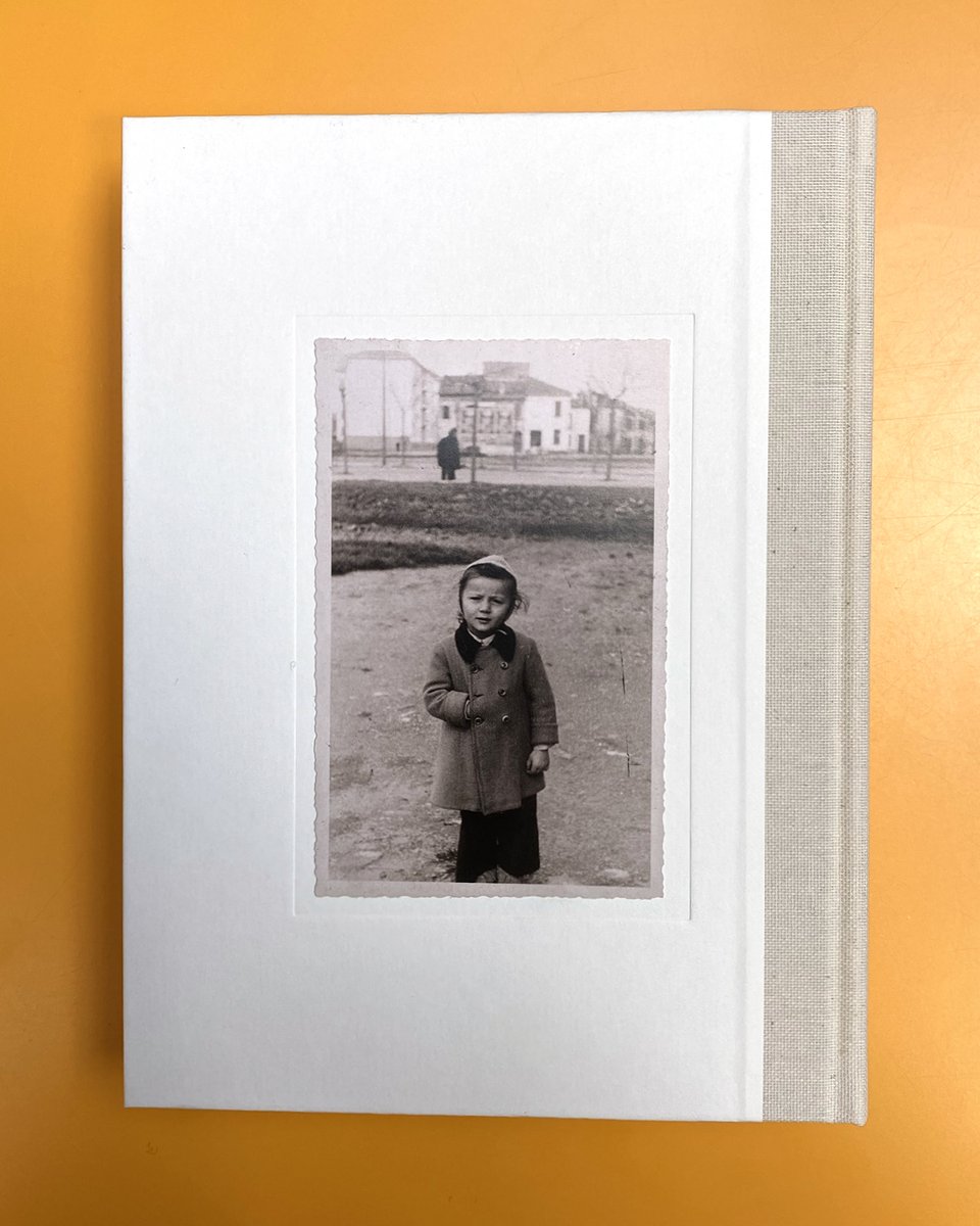 mmparisdotcom's tweet photo. STUDIO LUCE by PAOLO ROVERSI is a book published on the occasion of his retrospective exhibition at Museo d’Arte della città di Ravenna #paoloroversi #studioluce #mmparis https://t.co/gRzDGJMeMQ