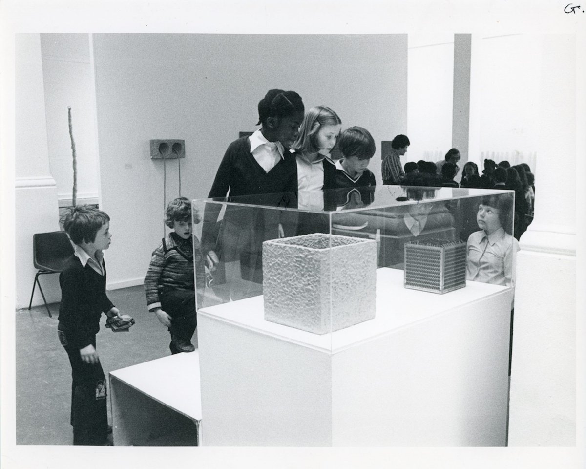 @_TheWhitechapel’s new exhibition, Exercising Freedom, showcases the Gallery’s community education programme from 1979 to 1989 and uses co-curator’s Jenni Lomax’s time at the gallery is the core starting point of the exhibition. Find out more: https://t.co/b4kj8pJisc https://t.co/PyfswJPQBZ