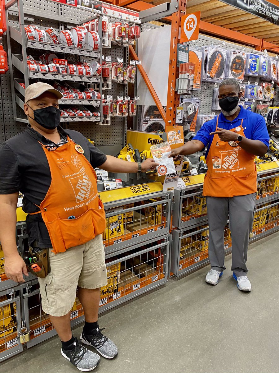 Want to have fun at work, get a ton of stuff done and laugh so much that your side hurts?  SADDLE UP and try to KEEP UP with Willie at Regency!  Awesome standards and the funniest 3 minutes of recognition ... EVER!  😂🤣👏🏽💪🏽