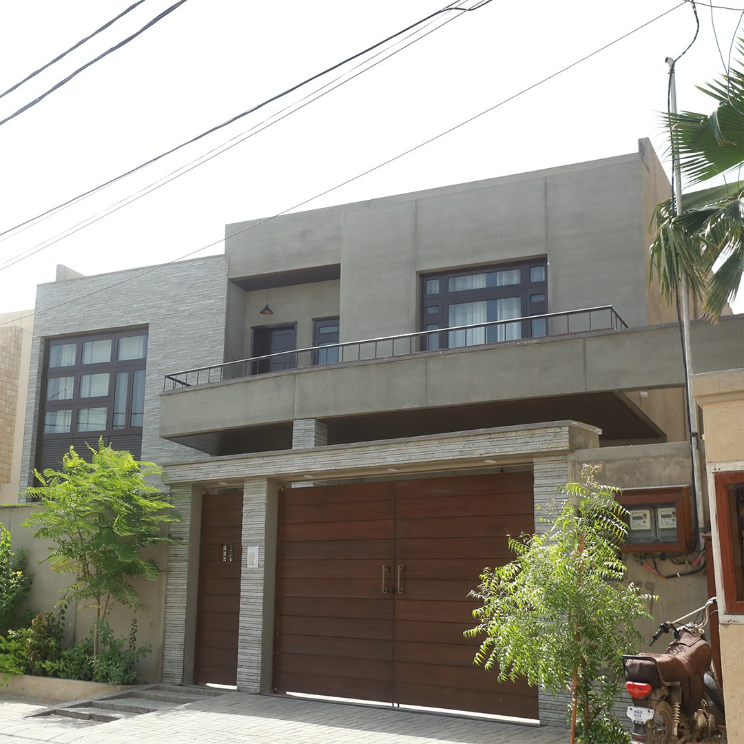 archworksdotpk's tweet photo. Contemporary abode (2019) for a family that resettles in #Karachi
#ArchWorksKarachi #ArchWorksPakistan #architecture #architecturephotography #architecturedesign #architect #architecturelovers #residential #residentialdesign #mariaaslam  #interiordecor  #interiordesignerslife https://t.co/8wZNff2fW6