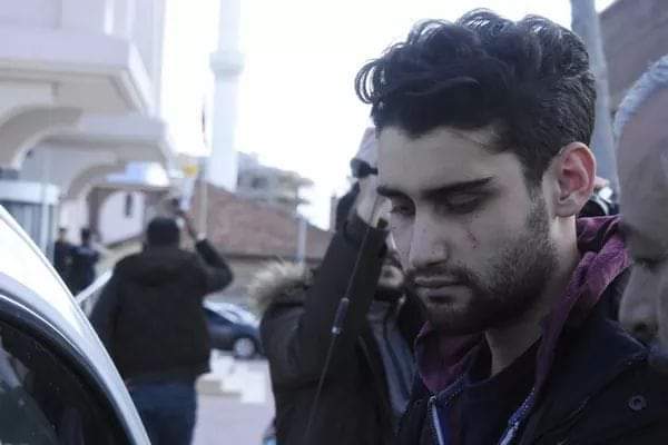 Kadir Şeker'in aldığı 12.5 yıl cezadan daha kötü olam nedir biliyor musunuz?
Bundan sonra Şiddete uğrayan bir kadına yardıma koşan herkes iki defa düşünecek.
Adaletiniz batsın 😒
#KadirSekerİcinAdalet