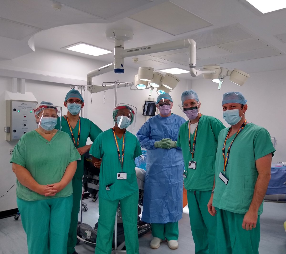 Happy #AHPday from the team of podiatrists and ODPs celebrating in theatre at Park House @CollegePodiatry <a href="/AHPsNottsHC/">NottshcAHPs</a> <a href="/NottsHealthcare/">Nottinghamshire Healthcare</a> 🎂🎈🎊🎉✨😷🙂