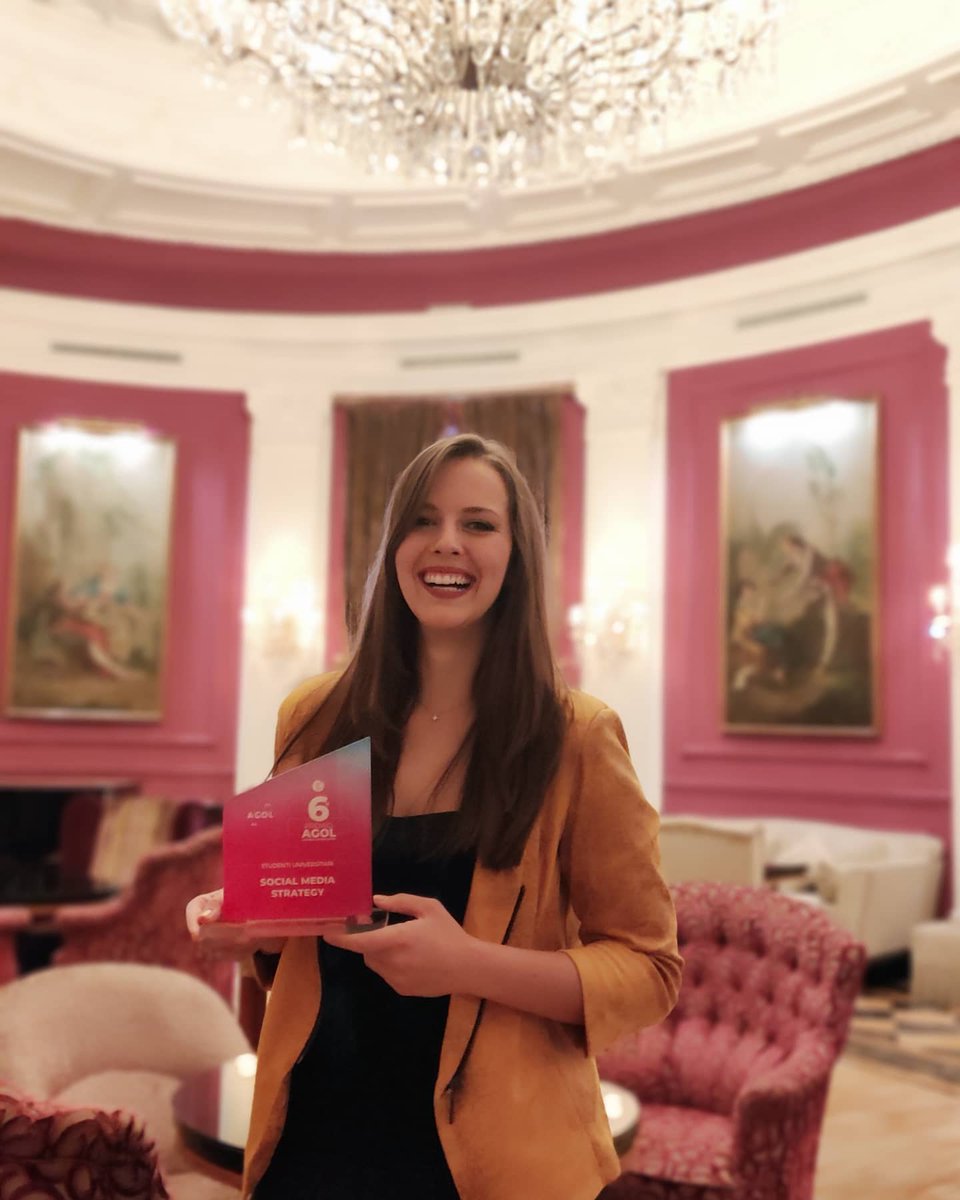 💯 #Congratulazioni alla nostra studentessa <a href="/JanaPositano/">Jana Positano</a> per aver vinto il <a href="/PremioAgol/">Premio Agol</a> Giovani #Comunicatori di quest'anno! 👏👏
