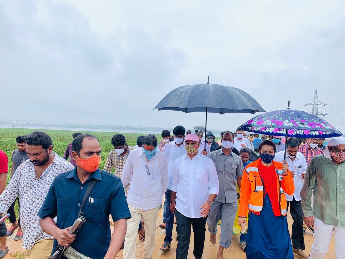 Visited FOX Sagar Lake as it is about to reach its full reservoir capacity and alert the Revenue, Irrigation, GHMC officials to face any unavoidable situation.@KTRTRS <a href="/GHMCOnline/">GHMC</a> <a href="/Collector_MDL/">Collector Medchal Malkajgiri</a> @zckukatpally
