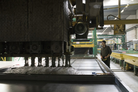 Binnen onze sector zoeken we continu naar mogelijkheden om te verduurzamen. Zo ook bij TBI-onderneming <a href="/voorbijprefab/">Voorbij Prefab B.V.</a> die vanaf komend jaar de CO2-footprint van 1.500 woningcasco's zal verminderen met 44%! #trots - Lees meer: bit.ly/3lKrUhH