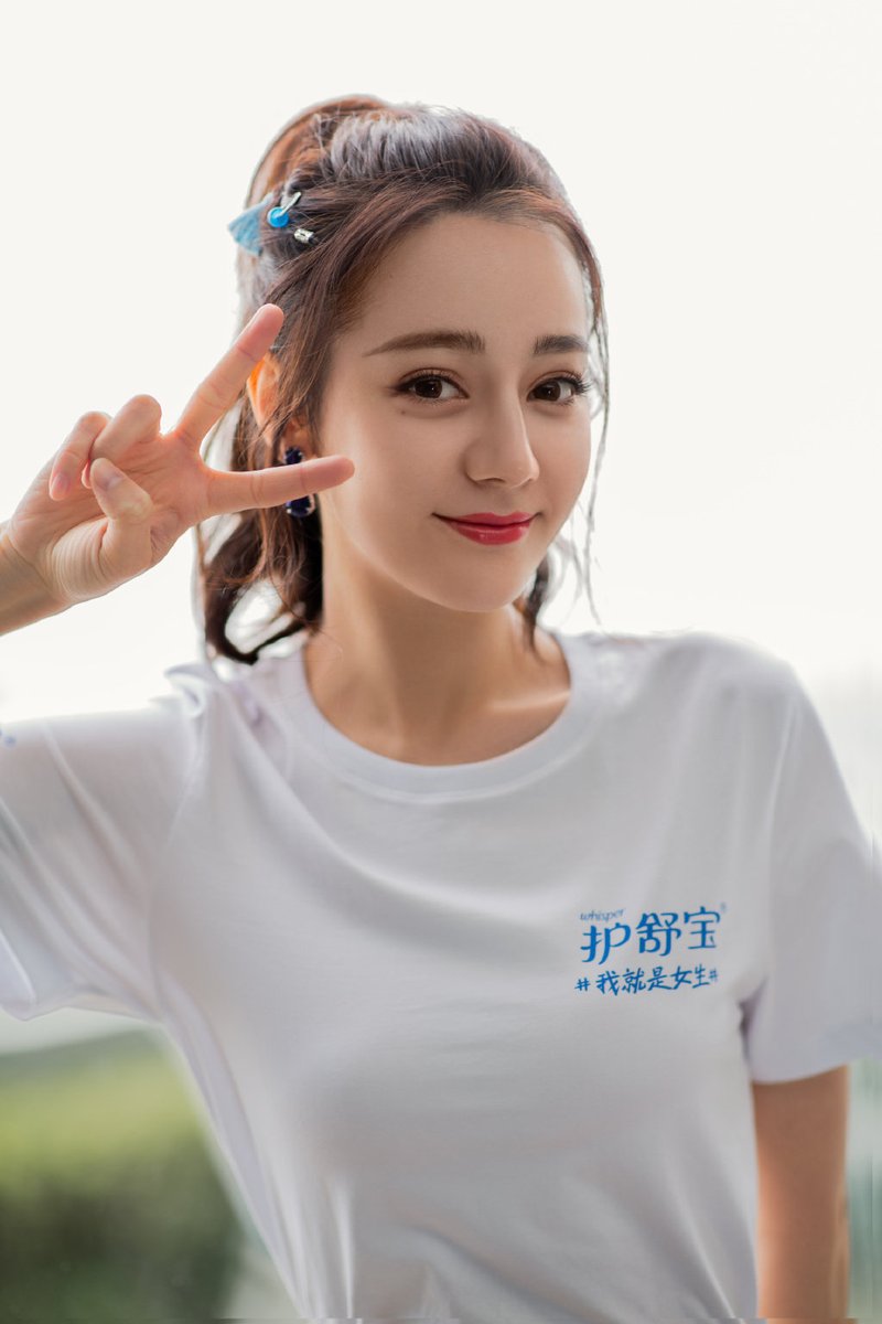 CC75536959's tweet photo. #迪丽热巴，#迪丽热巴迪力木拉提，#迪丽热巴dlrb，#迪丽热巴dilireba，#迪丽热巴diliraba

热巴真的��可爱了，即可爱，又美丽，这是个什么神仙女子啊。 https://t.co/RAFQ8FQvD5