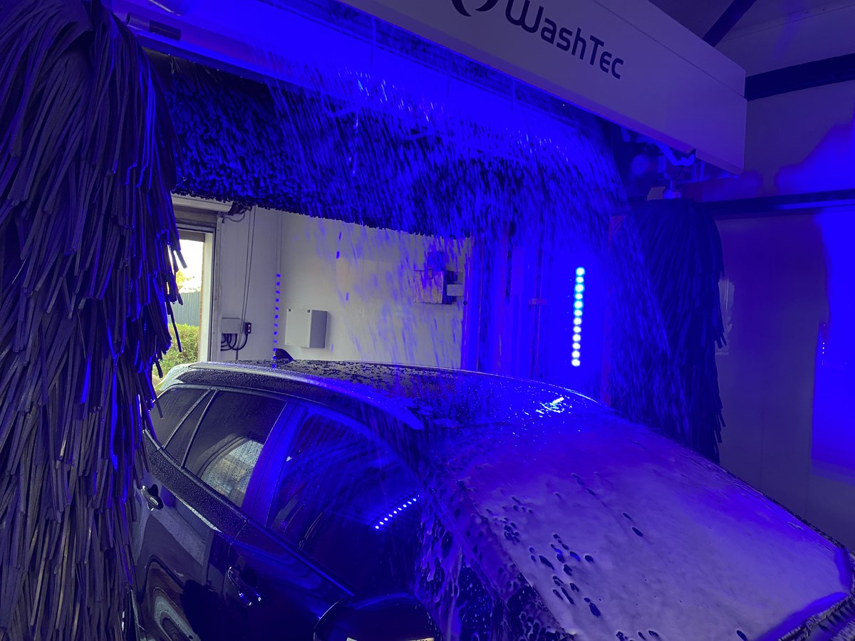 MotorFuelGroup's tweet photo. The new car wash at our @BP_UK Sherborne Service Station on Yeovil Road, DT9 4BQ, has FoamTastic Technology!
Watch as your car is lit up with multicoloured clouds of #foam!
Keep your eyes peeled for a #FoamTastic #carwash at a #MFG station near you soon. https://t.co/UXnnz43cHc