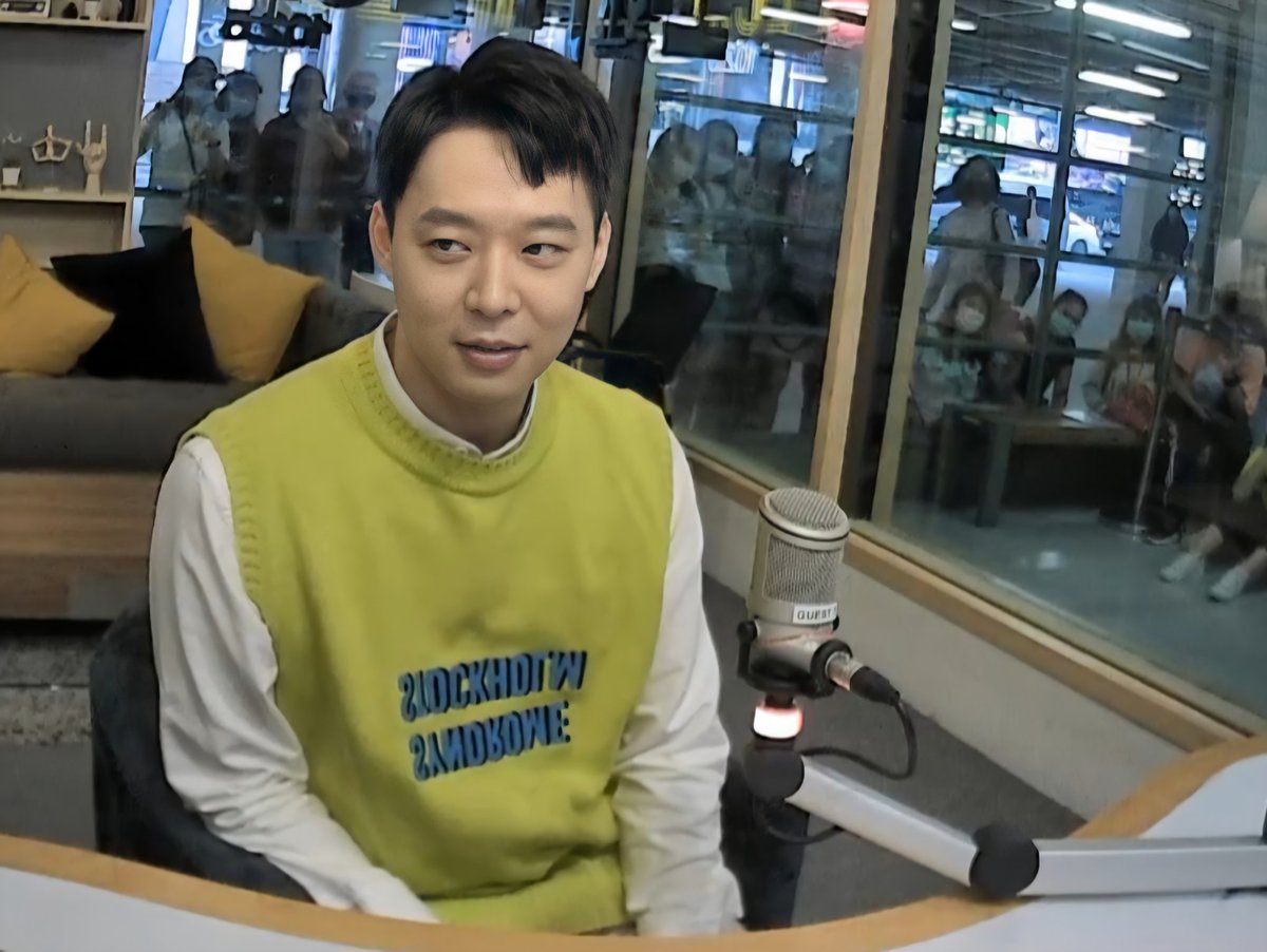 ohmysunflower_'s tweet photo. #chunface https://t.co/OdJzx8bWYQ