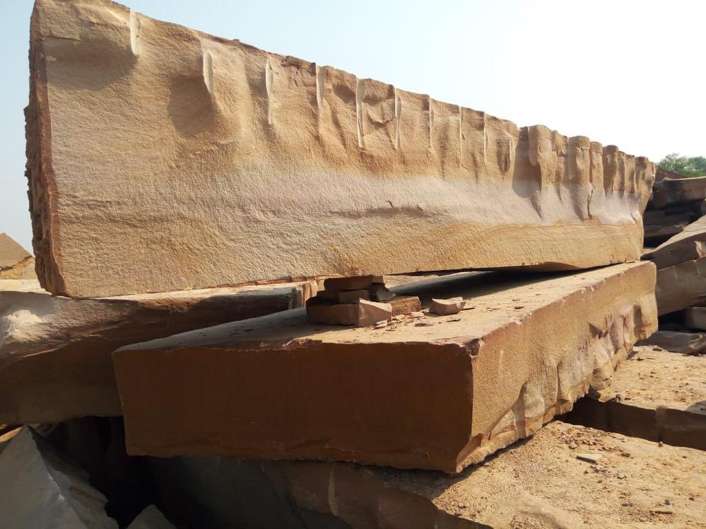 Hardscape_ENG's tweet photo. How it started:                  How its going:

#holcombesandstone https://t.co/wfhqUUPcF2