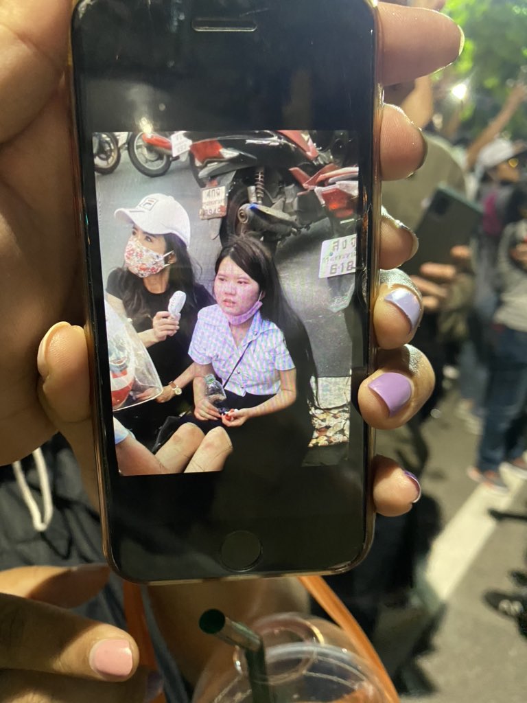 jjip03's tweet image. คนหายมีใครเห็นโปรดแจ้งที่ผู้หญิงปลดแอกค่ะ ช่วยกันหน่อยนะคะ #ม๊อบ14ตุลา #ผู้หญิงปลดแอก