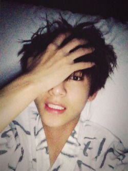 again with his jwu or about to sleep selcas: