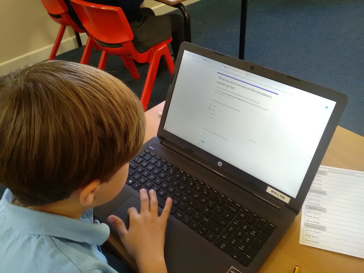 MissERowbottom's tweet photo. Today Class 3 used our new Gsuite platform to answer a science quiz and write all about our blood investigation from last week's science learning. #computerfun #onlinelearning @Sturtonhead https://t.co/zNDLRupjLy
