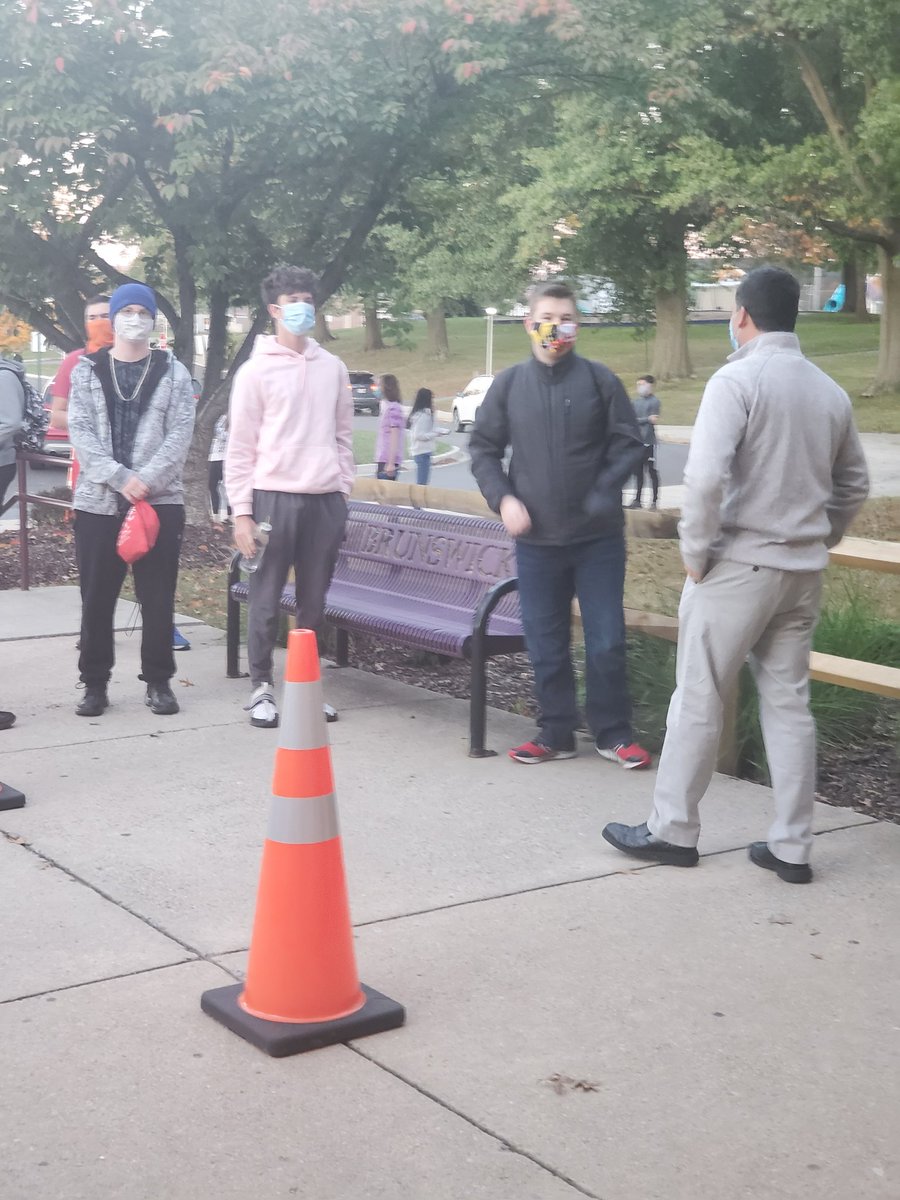 Skena3's tweet photo. @MichaelDillman greeting students for PSAT bright and early this a.m. #F4T, #FOCUS, #thinkframework @fcpskarinemyers @BESadmin_FCPS https://t.co/3ayMYfOjSr