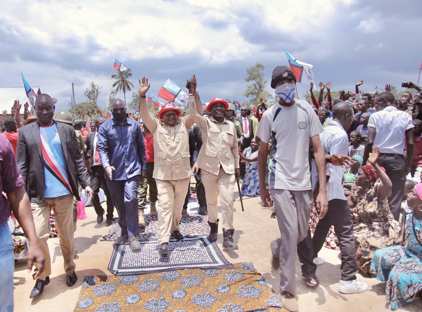 kigogo2014's tweet photo. Tunaposema mkiiba kura nchi haitakalika tunamaanisha! Yaani Meko na wajinga wenzio mjipange sana https://t.co/TsUty387Z2