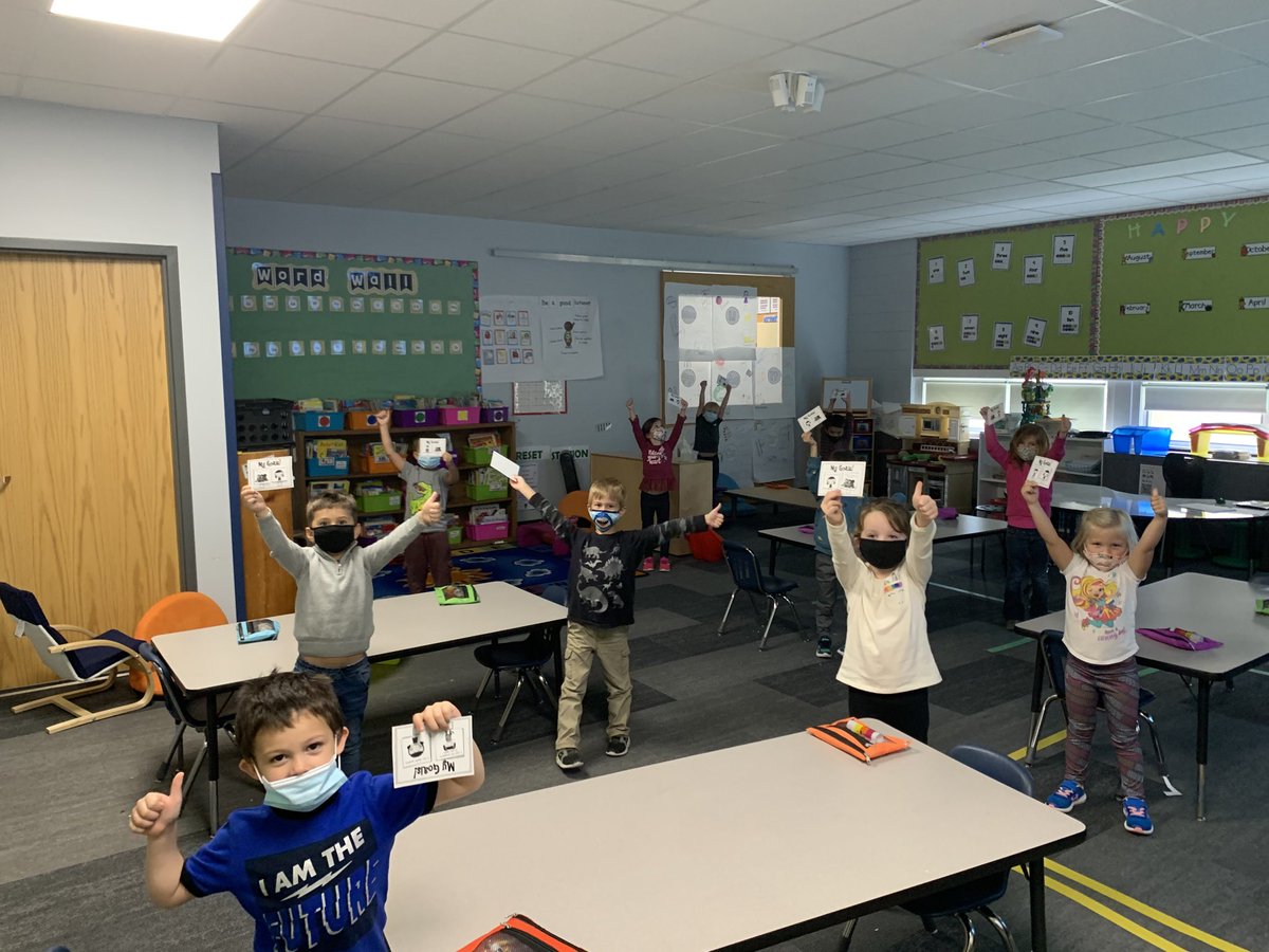 Lindsey VanMaldegiam tweet media