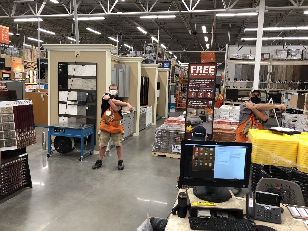 ToniNorwood6819's tweet photo. Stretching to feel Great at 6819! @AngelaDesJardi5 @FulfordUlanda @MagnoliaHD6819 #D79Safetyfirst https://t.co/hwpi0B3vjg