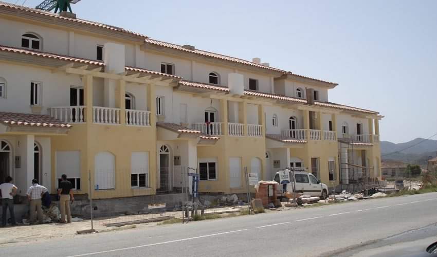 sevegra's tweet photo. Promoción de #viviendas #Residencial El Largo

#construcción #obras #edificación #promociones #promocionesinmobiliarias #inmuebles #edificios #pisos  #casas #unifamiliares #adosadas #adecuación #reformas #mantenimiento #interiorismo #empresas #Granada

https://t.co/Qvtme3tqK7 https://t.co/UrRmRYvIkl