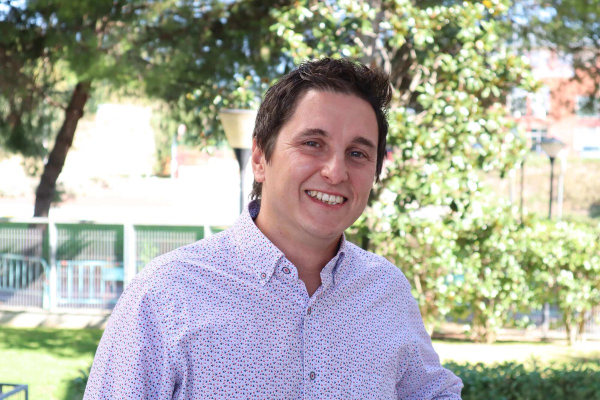 icmabCSIC's tweet image. Ignasi Fina&apos;s @ignasifina project OPTIFERRO &quot;Optical writing in ferroelectric tunnel junctions&quot; aims to develop #MemoryDevices able to be written at the nanoscale level, in an energy efficient way @FundacionBBVA #BecaLeonardo  
🧠icmab.es/mariona-coll-a…