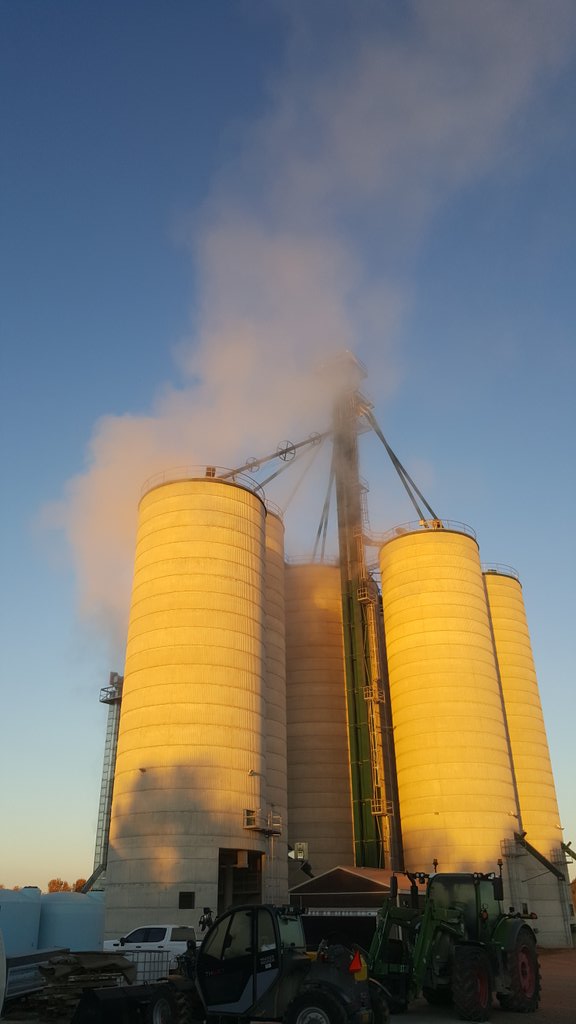 DrudgeElevators's tweet photo. Sorry I can't help myself... One of my favourite things to do is dry corn! https://t.co/H8sL8e54If