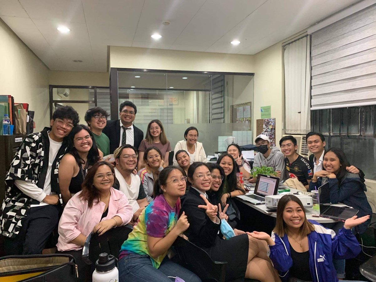 StudentTrainers's tweet photo. Apart from becoming better leaders, we teach each other to become better friends and companions. It's not just about being volunteers to serve the institution, but also being a shoulder to lean on for each other. #JoinSTRAINS ๐ https://t.co/4alrRxM7Vm