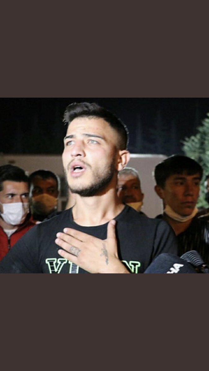 Tutuklu/Serbest 
Türkiyede adaletin sadece saray ismi olduğu kanıtı
#kadirsekericinadalet