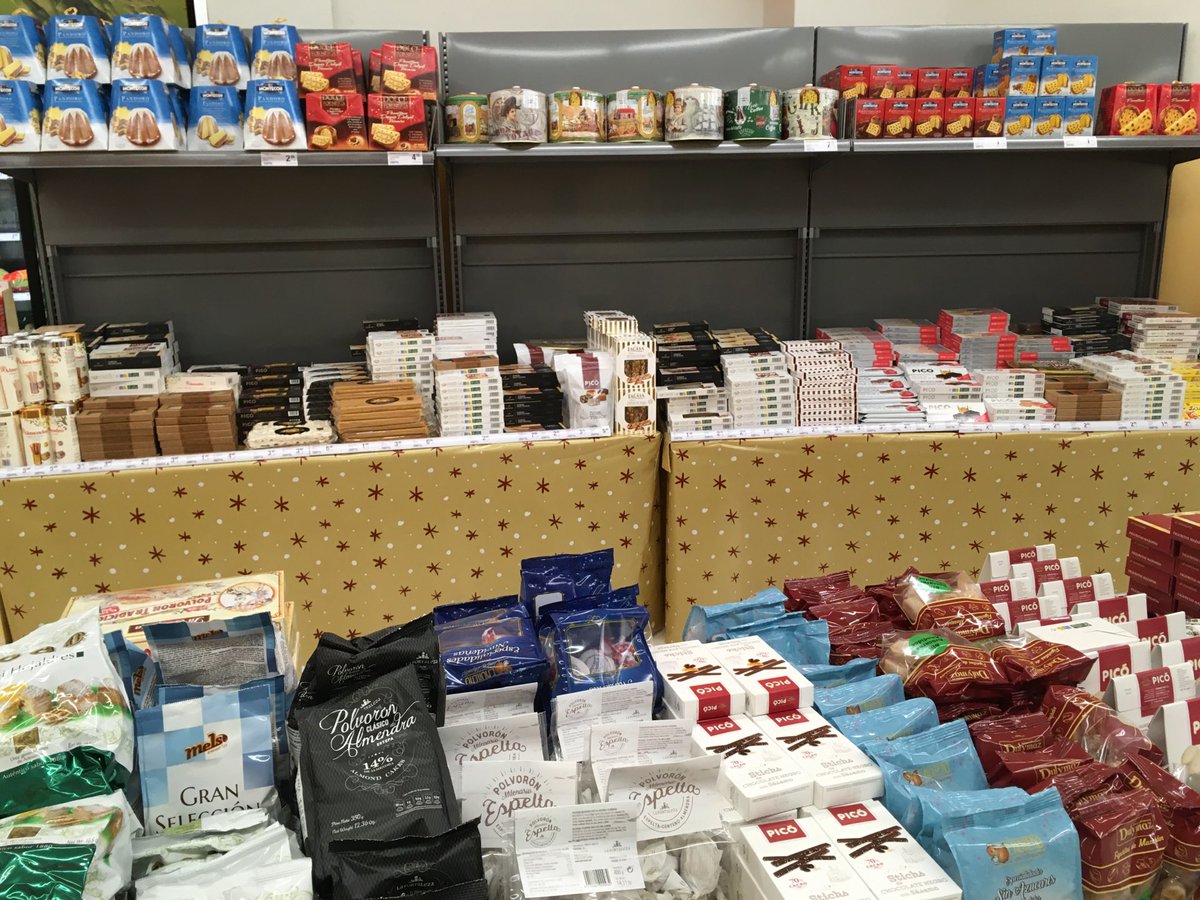 EstoNoEsComida's tweet photo. Turrones a mitad octubre, ¿en serio, ⁦@Consum⁩? https://t.co/6tGUoKteG7