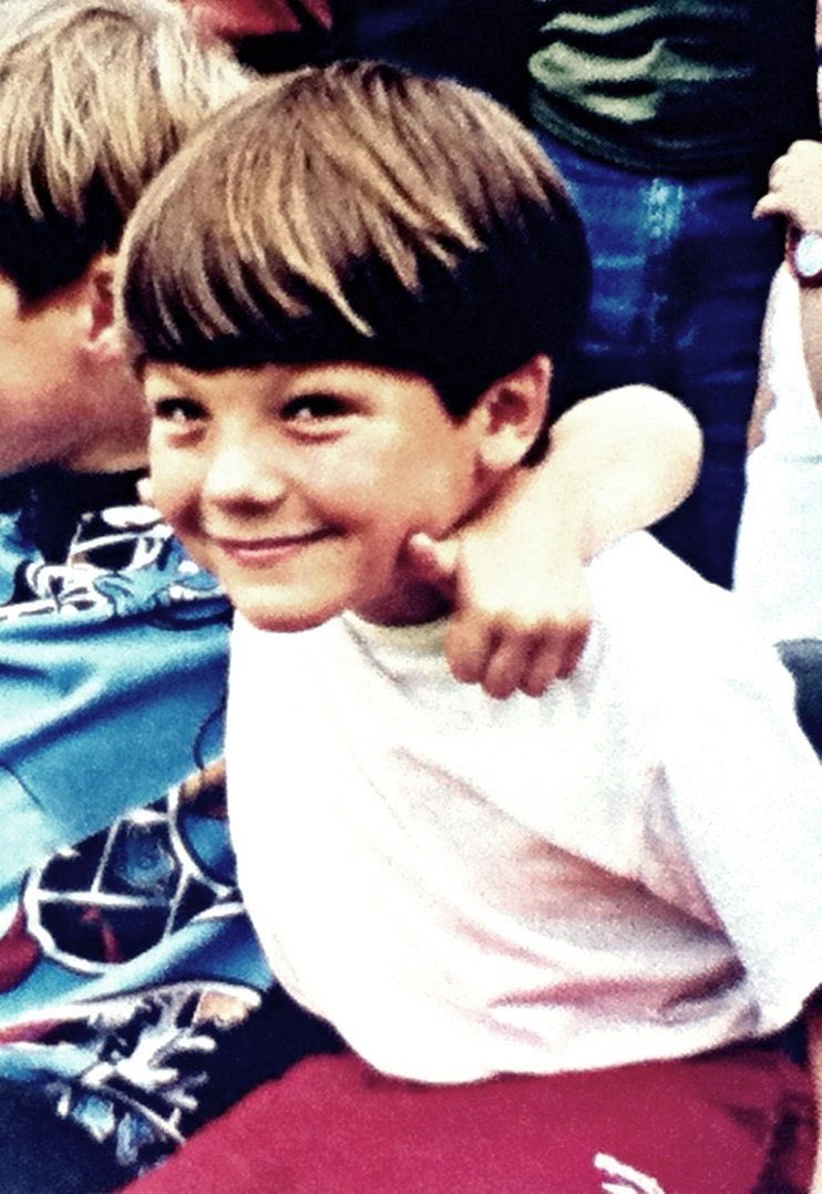 28GOLDENLOUS's tweet image. he looks just like his father.