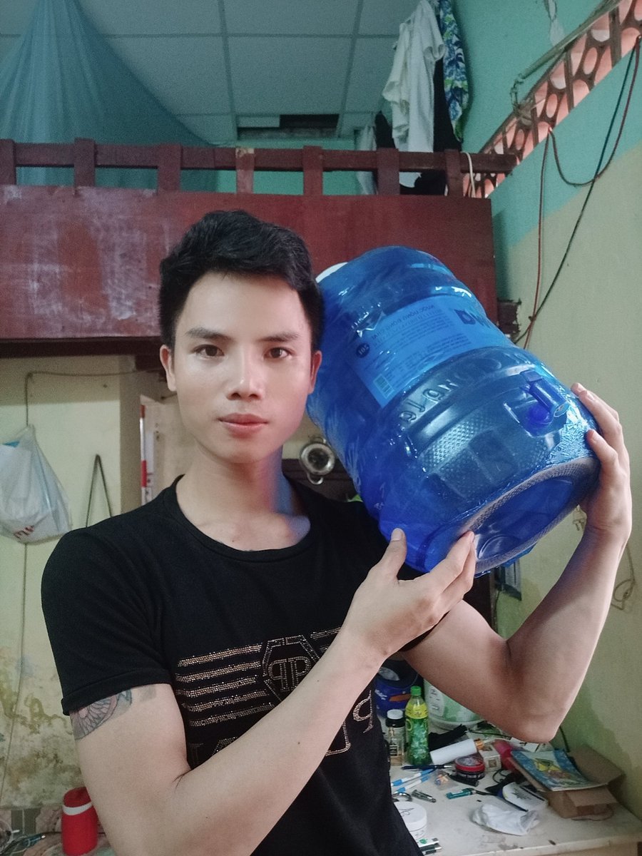 Giao bình nước tận phòng luôn nhé