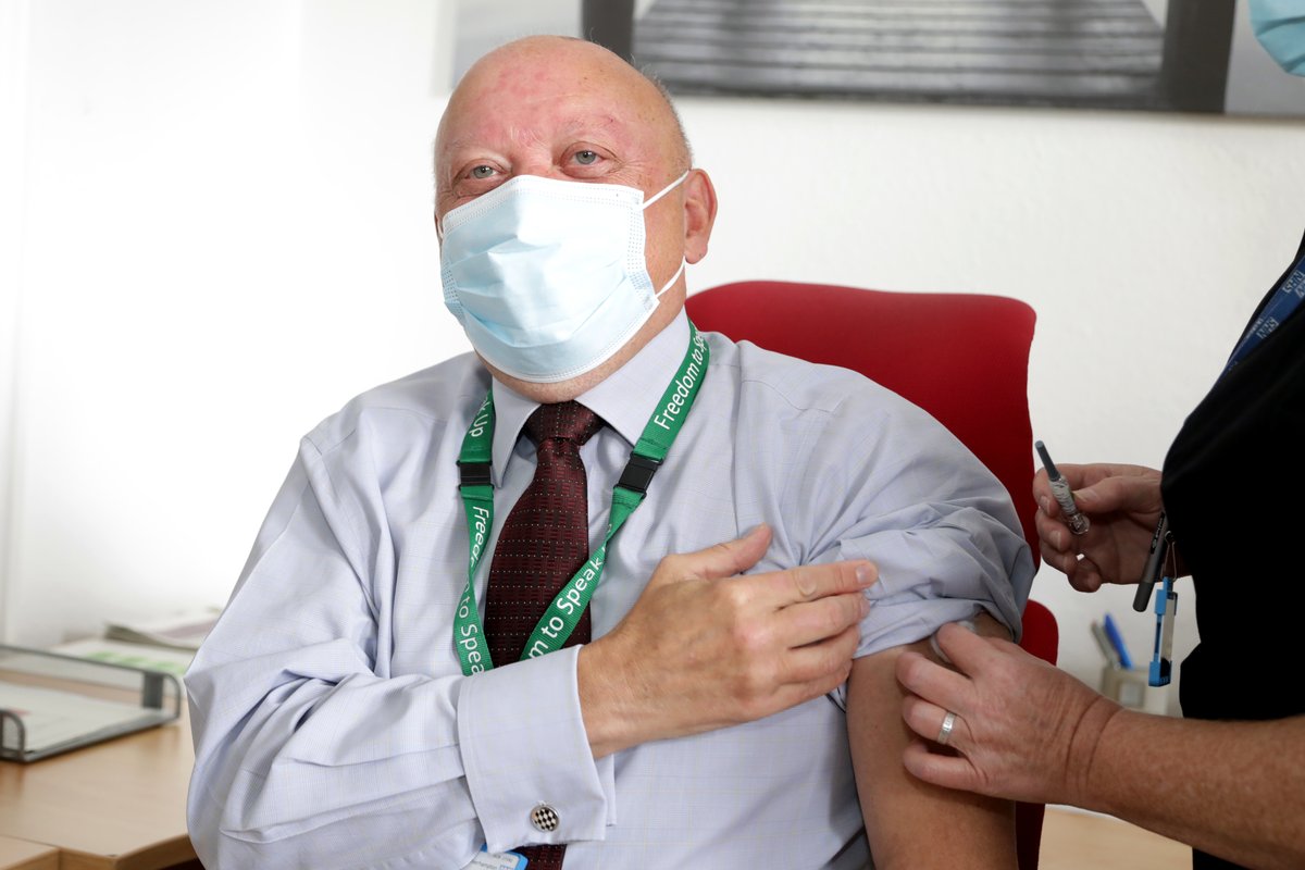 RWT_NHS's tweet photo. It's a big thumbs up for the executive team who have been quick to have their flu jabs this year!

By having the vaccine, they are all taking action towards protecting themselves, their colleagues and their families from flu-related illness this Winter. #ProtectAgainstFlu https://t.co/wckCSCA8lI