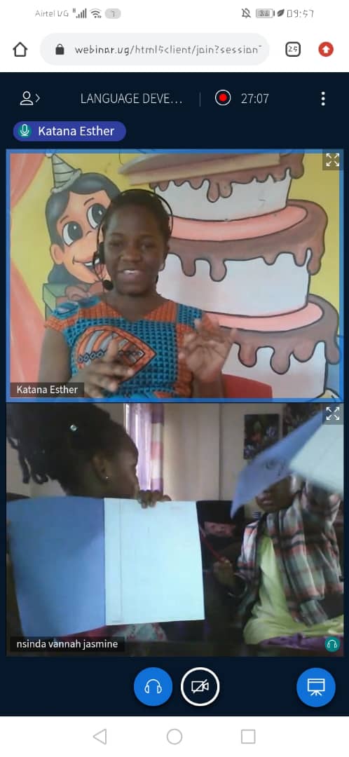 SomesaAid's tweet photo. One of our clients holding live video conferencing lessons with their students. Quality is what we offer at Somesa, come be a part of us and provide quality education to your students. 
#ZainabBabySchool #elearning #onlinelearning https://t.co/Nce5dfx8M8