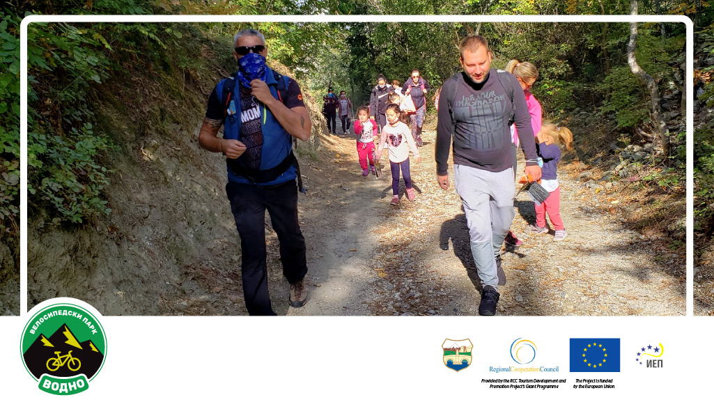 Veloparkvodno's tweet photo. Поминавме одличен викенд со забава и учење на био курсевите.
----------
Kaluam një fundjavë të mrekullueshme me argëtim dhe duke mësuar në bio-kurset.
----------
We spent a great weekend having fun and learning bio courses. 

🇪🇺 #PowerdbyRCC
@rccint #RCC #EU https://t.co/no0bjOKDq2
