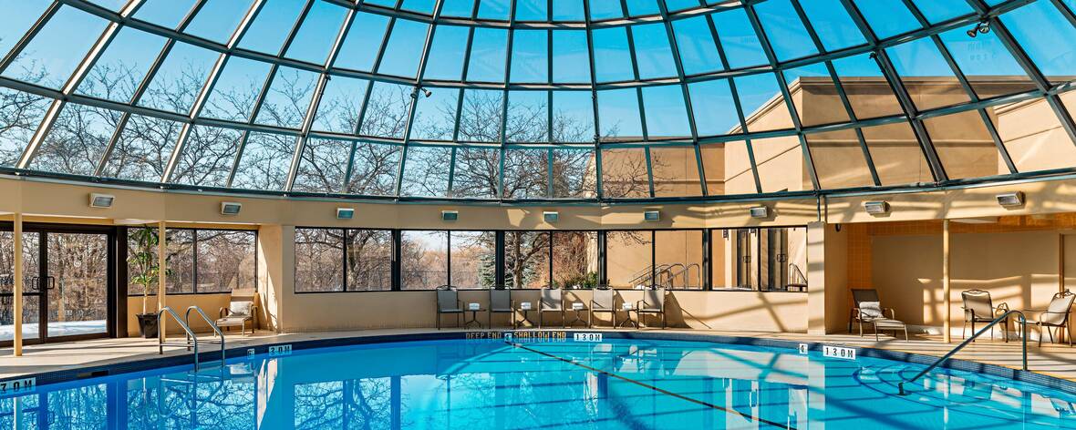 SheratonToronto's tweet photo. Did you know guests can now reserve our heated pool for just their family (or two individual guests)? Call (416) 675-6100 prior to your arrival or drop by the Front Desk during your stay to book your 45-minute time slot. 

#WellnessWednesday #TTOT https://t.co/eEXvy8LKQu