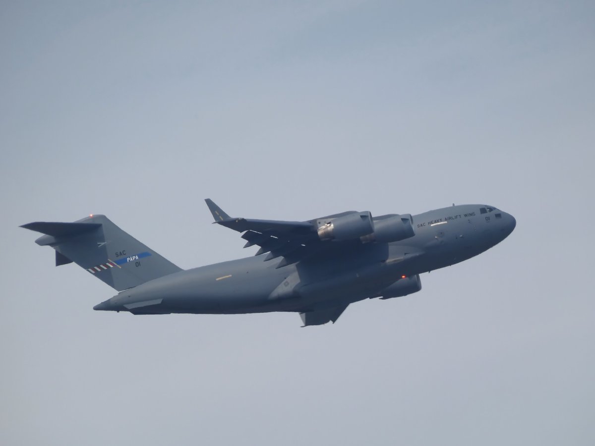 EHEH_Spotter's tweet photo. 14-10-2020: #EHEH Departures Runway03 (3km out)
🇩🇪German Air Force, Bombardier Global 6000, Reg: 14+03 #3F6533) as flight #GAF677
NATO Boeing C17A Globemaster III (01, #477FF1) as flight #BARTK29
#potn #AvGeek #NATO #GAF https://t.co/d9muXpquUs